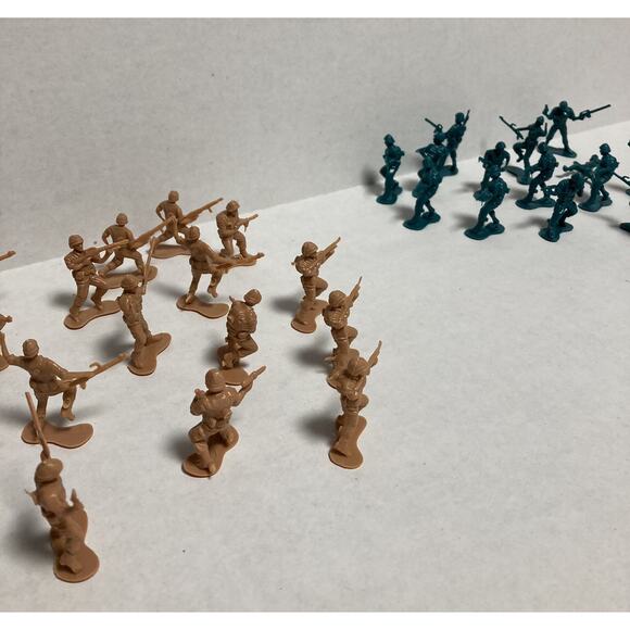 JA-RU Plastic Army Men Soldiers Action Figures for Kids Lot of 32 - Picture 4 of 7